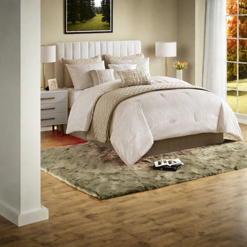 Luxurious King Bedding Set, Polyester Jacquard, Timeless Comfort For Home