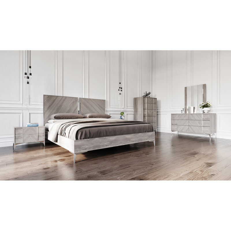 Reece Light Gray Bed, King