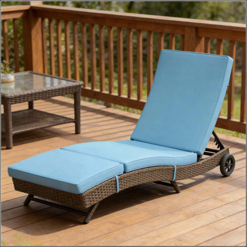 Wicker Chaise Lounge Chair