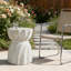 Tables de bout d'extérieur en ciment pour patio, intérieur et extérieur-131179220