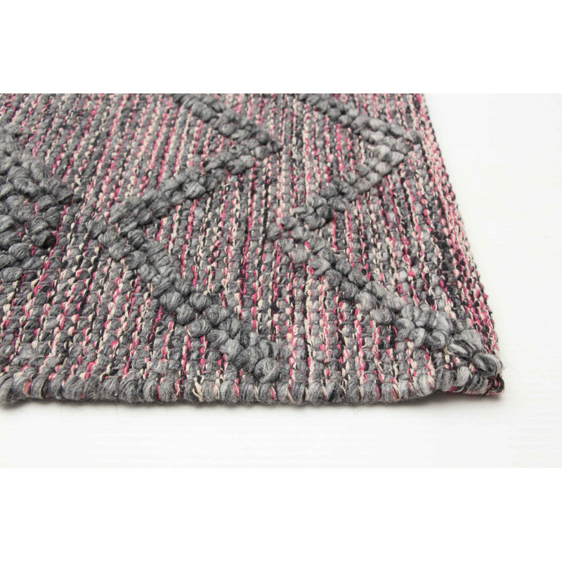Tapis rose nouvel âge en laine 5 pi 11 po x 9 pi Brasia