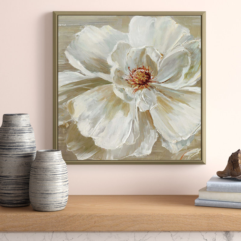 «Bloomin 'Beauty I» par Sally Swatland, Cadre flottant champagne, H 27,5 po x l 27,5 po x P 2 po
