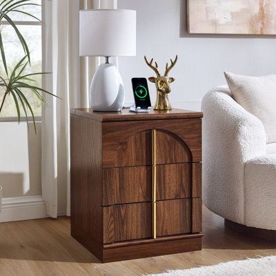 Table de chevet moderne de 18 po de largeur avec station de charge, chevet carré en bois avec 3 grands tiroirs