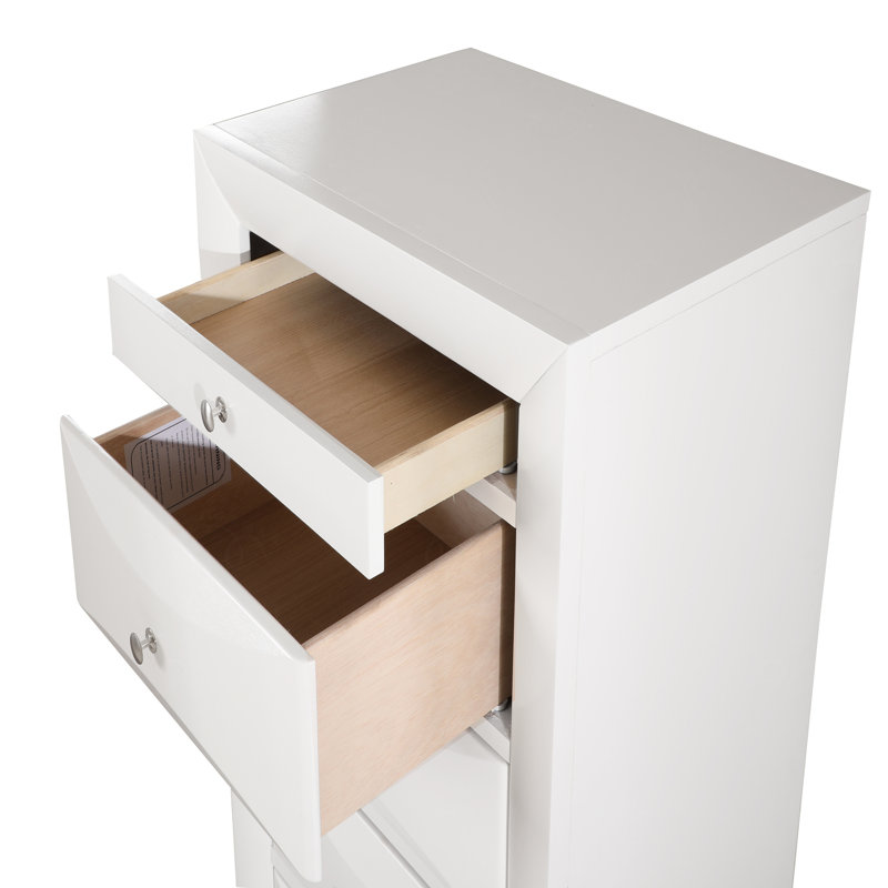 Commode 7 tiroirs pour la lingerie