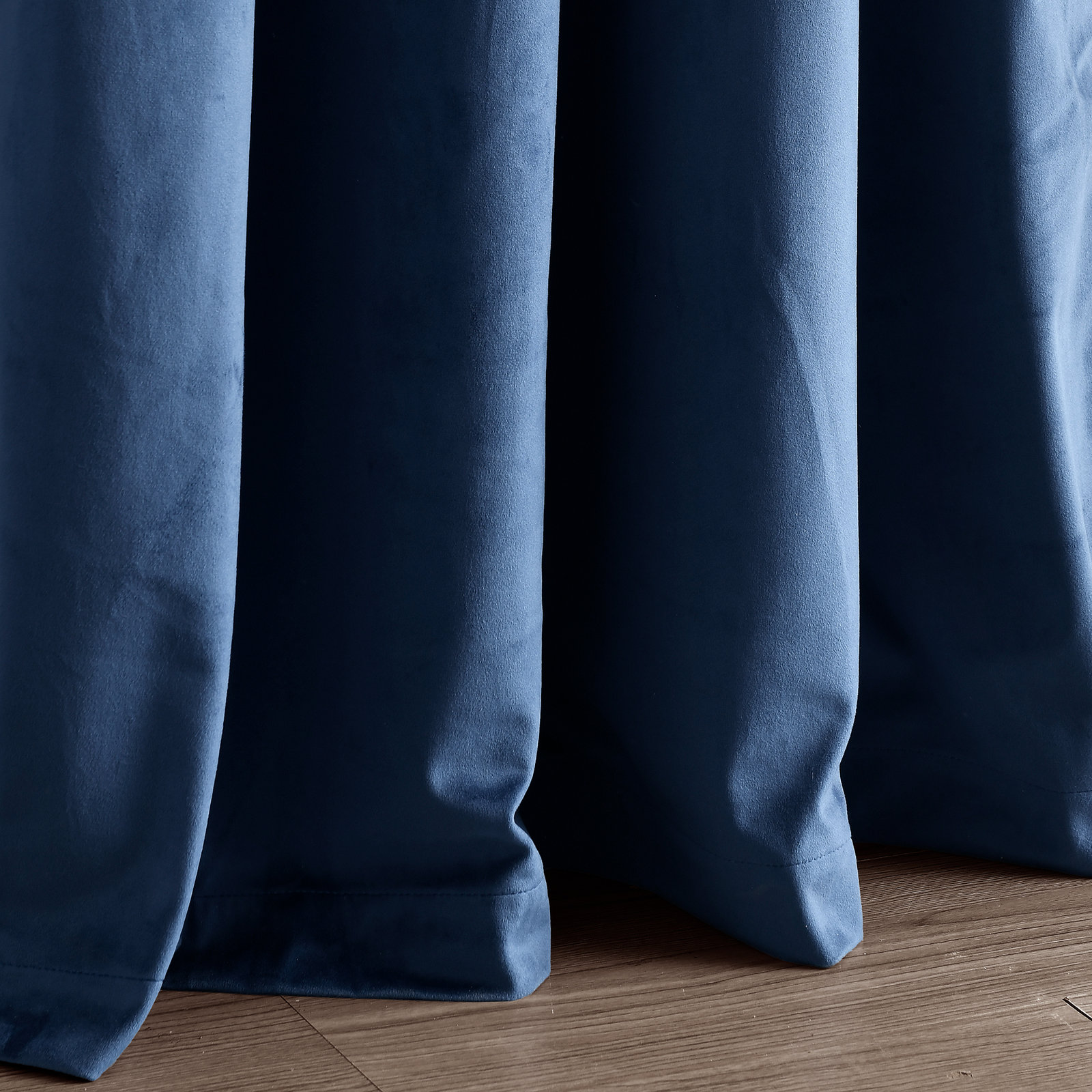 Prima Velvet Solid Blackout Polyester Curtain, Navy