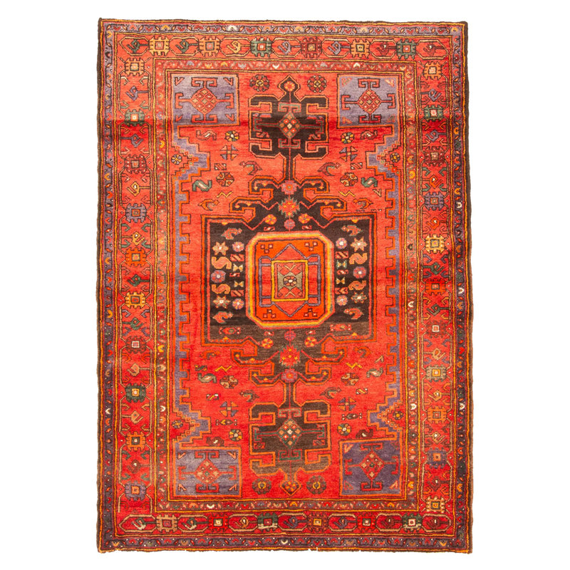 Tapis rouge Anadol 4 pi 8 po x 6 pi 7 po