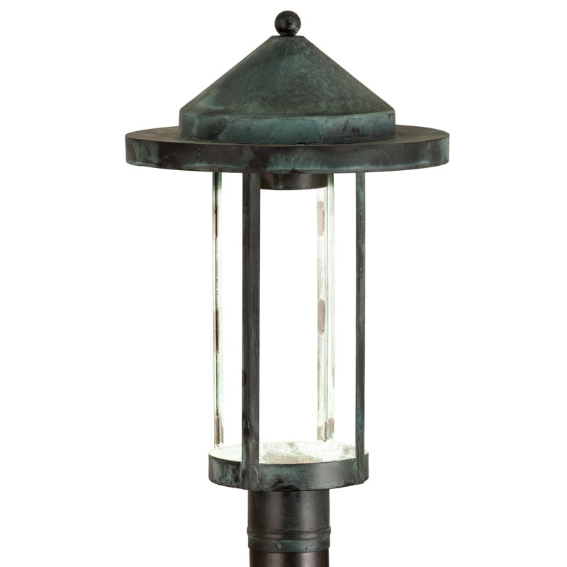 Yerby Lamp Post (Full)
