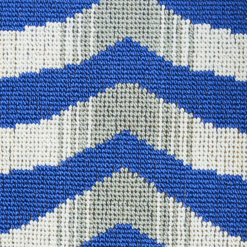Tissu appliqué Schumacher x Neisha Crosland, Cobalt