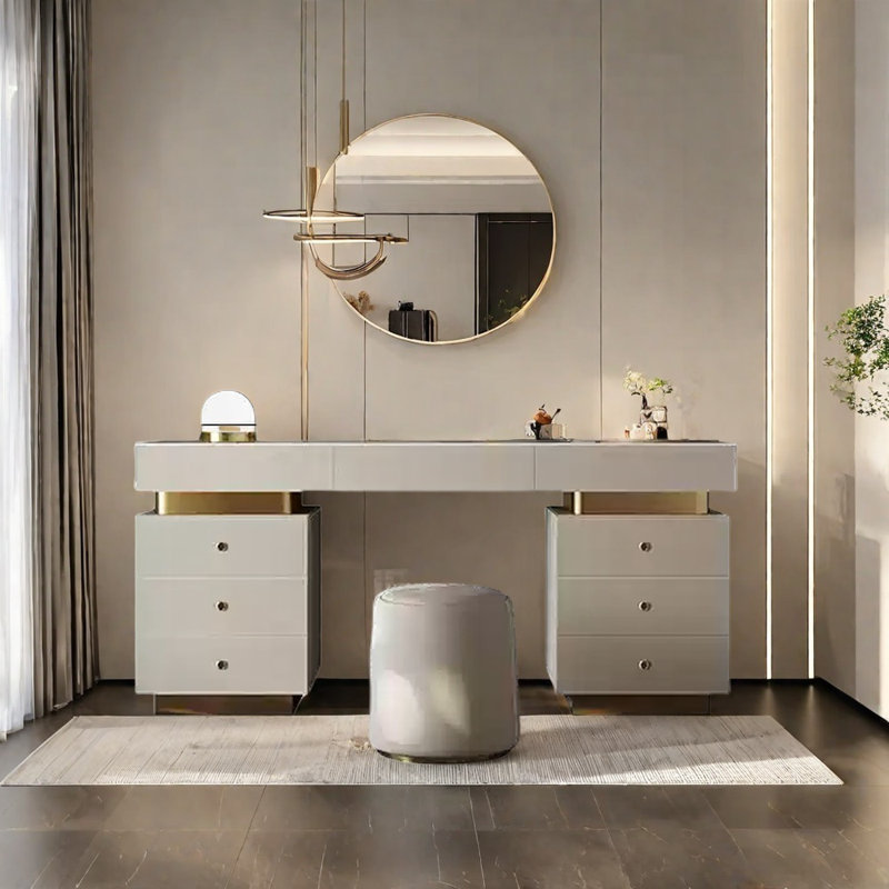 Hinz, Light Gray