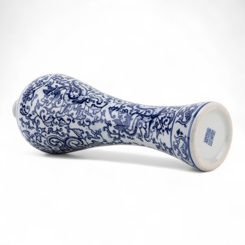 Porcelain Vase Dragon