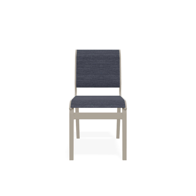 Chaise d'appoint de salle à manger Hiraku, Désert texturé, Denim Augustine
