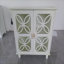 Buffet, armoire de salle de bain autoportante avec portes en verre trempé, console de cuisine rétro moderne, armoire de rangement décorative à 2 portes