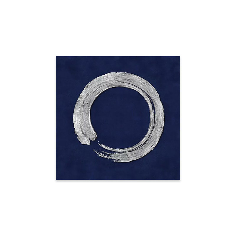 «Silver Zen Circle on Blue I» par Ellie Roberts, impression sans cadre, H 36 po x l 36 po x P 0,25 po
