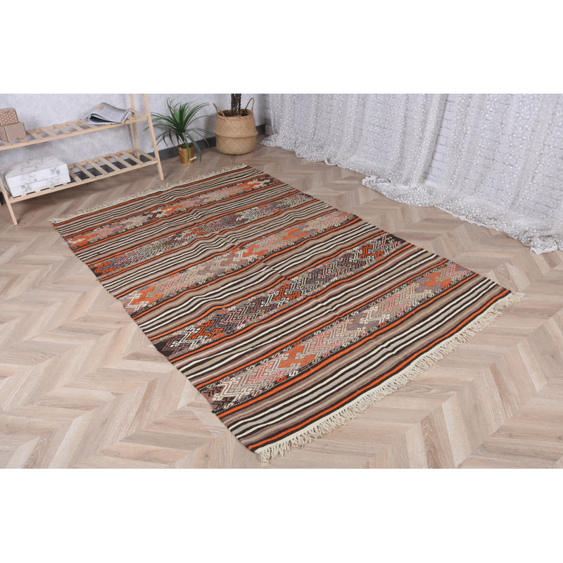 Tapis rétro Oushak brun pour décor de chambre à coucher et de salon avec des thèmes anatoliens traditionnels