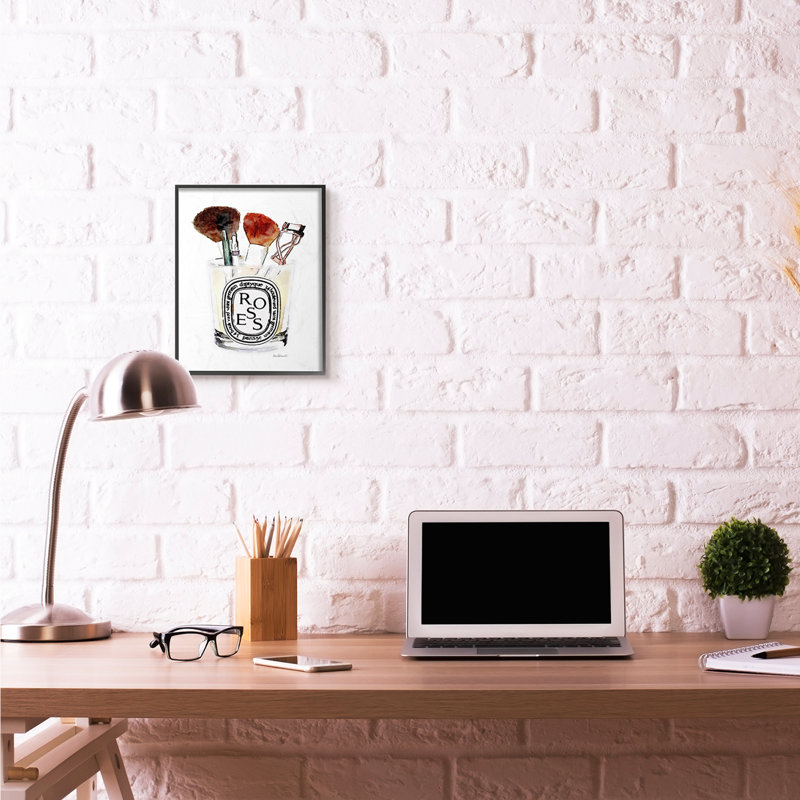 «Fashion Designer Makquillage Glass», art textuel, H 14 po x l 11 po, Giclée encadrée noir minuit
