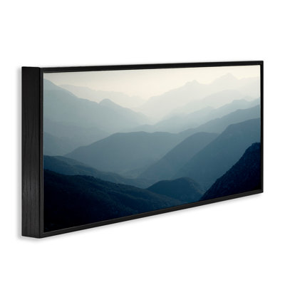 Giclée encadrée de Foggy Blue Mountains, design par Gemma Bardot
