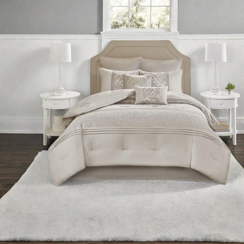 Ensembles de literie élégants, édredon brodé en microfibre pour la maison