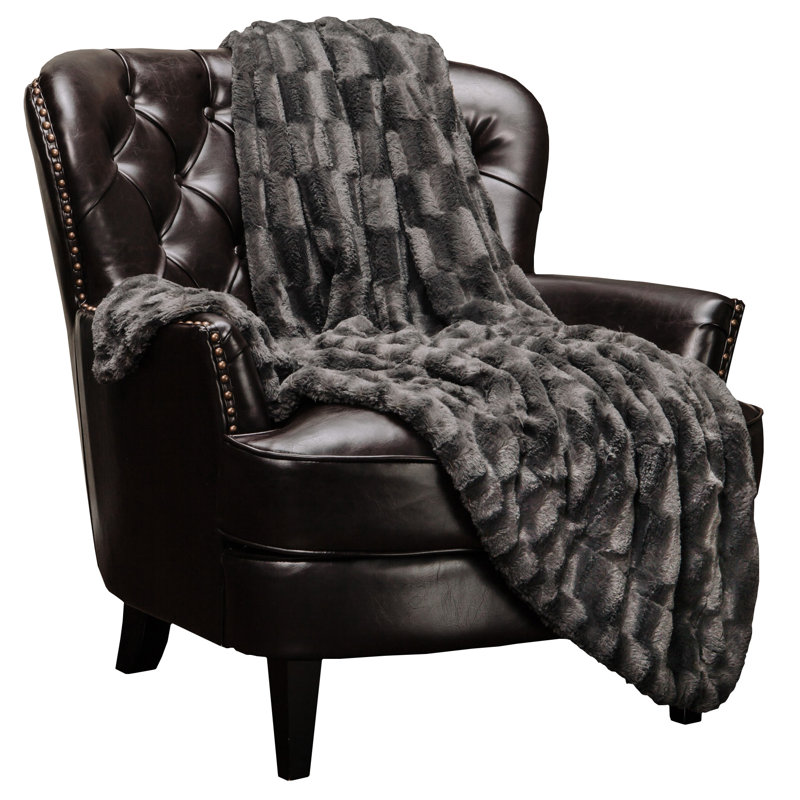 Jeté de lit en fausse fourrure, Gris foncé, L 50 po x L 65 po