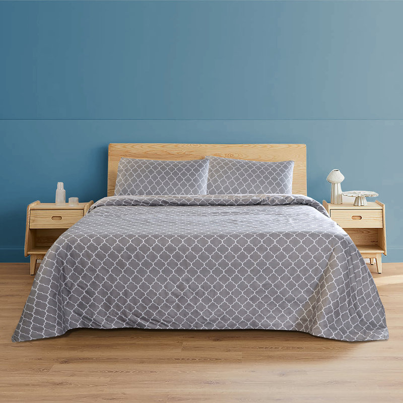 Boston Linen Co. Quatrefoil Sheet Set White Linen Co. 100% Microfiber Luxury Ultra Soft 80 GSM Quatrefoil Sheet Set