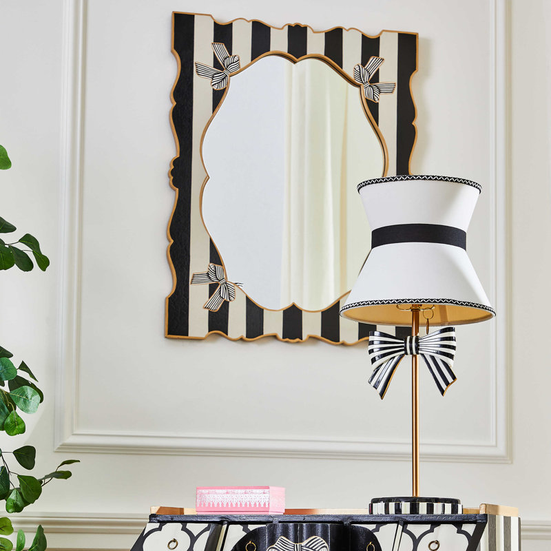 Pretty As a Bow Table Lamp