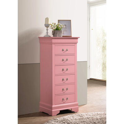 Unité de rangement pour la lingerie rose G3104 de Glory Furniture - Conception de chambre à coucher traditionnelle avec bases et moulures courbées. Tiroirs à queue d'aronde anglaise pour des guides centraux en métal de résistance supérieure.