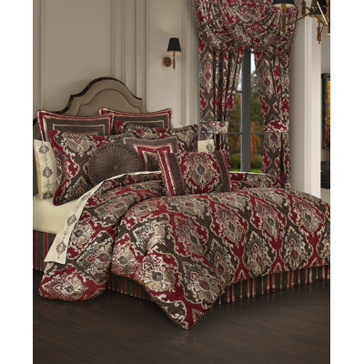 Cerino Queen 4Pc. Comforter Set