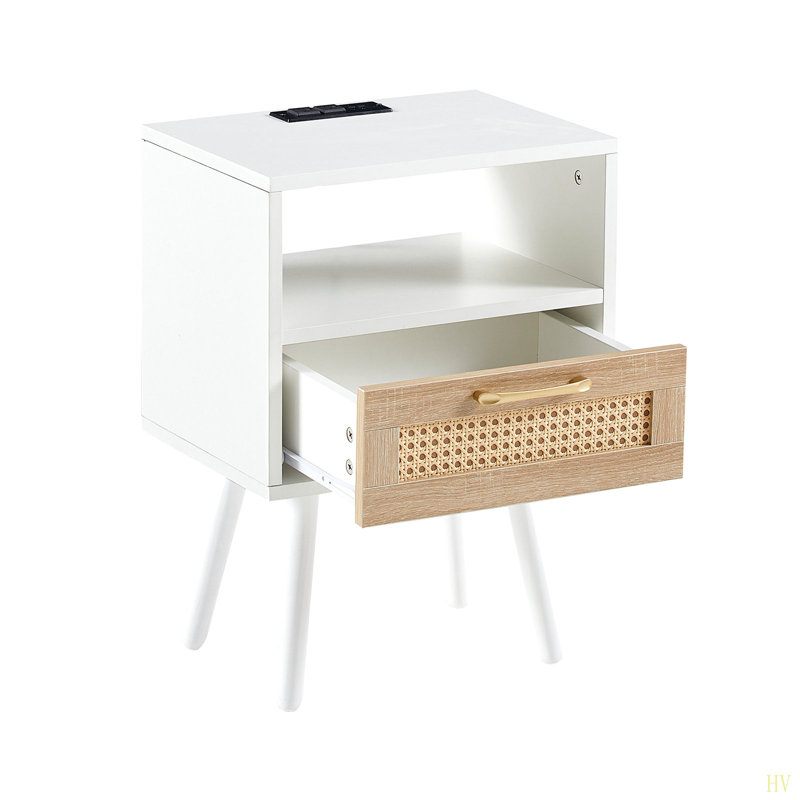 Table de bout en rotin de 15,75 po avec prise de courant et ports USB, table de chevet moderne avec tiroir et pieds en bois massif, table d'appoint pour salon, chambre à coucher