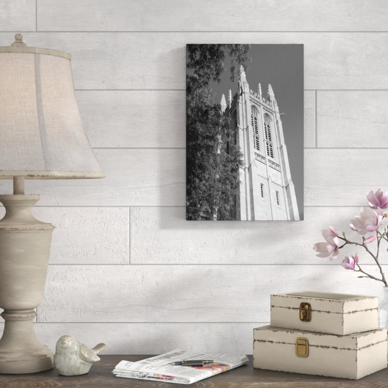 «Church Tower» - reproduction sur toile, H 18 po x l 12 po