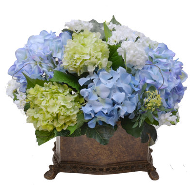 Arrangement in Planter