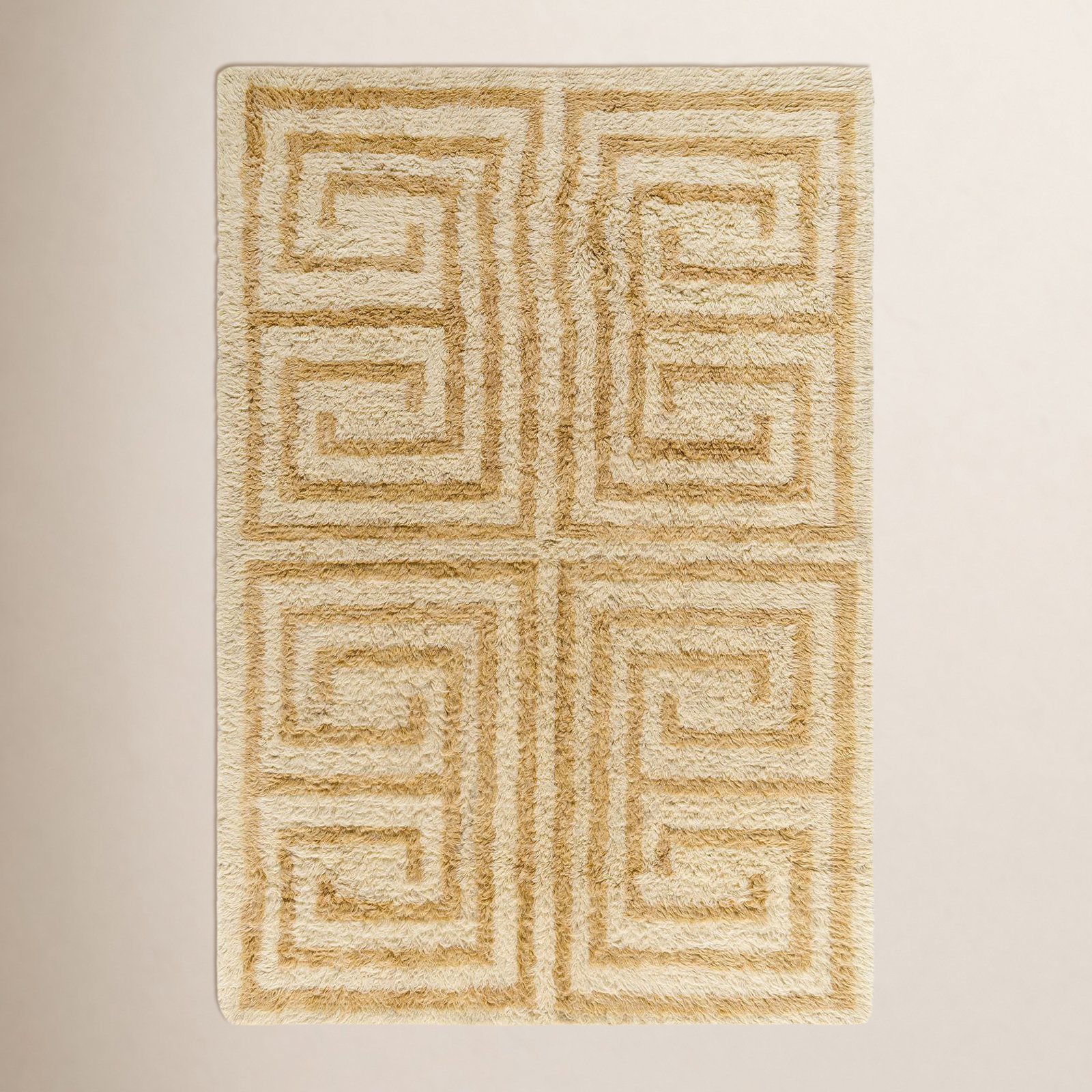 Anemone Hand-Tufted Geometric Shag Rug, Rectangle 5' x 7'6"