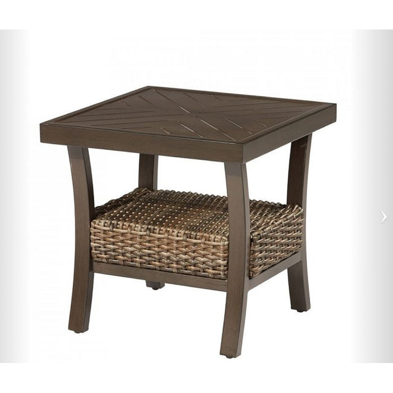 Table d'appoint en métal Bedard