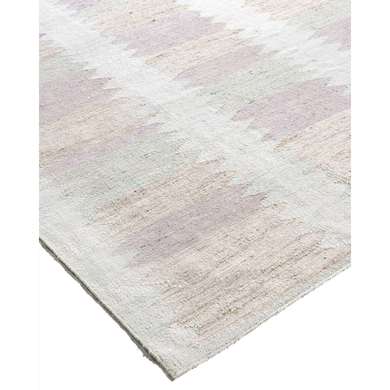 Cotton Area Rug in Ivory/Pink