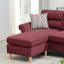 Canapé modulaire en velours rouge riche avec détails réversibles et détails cloutés aux accents vifs