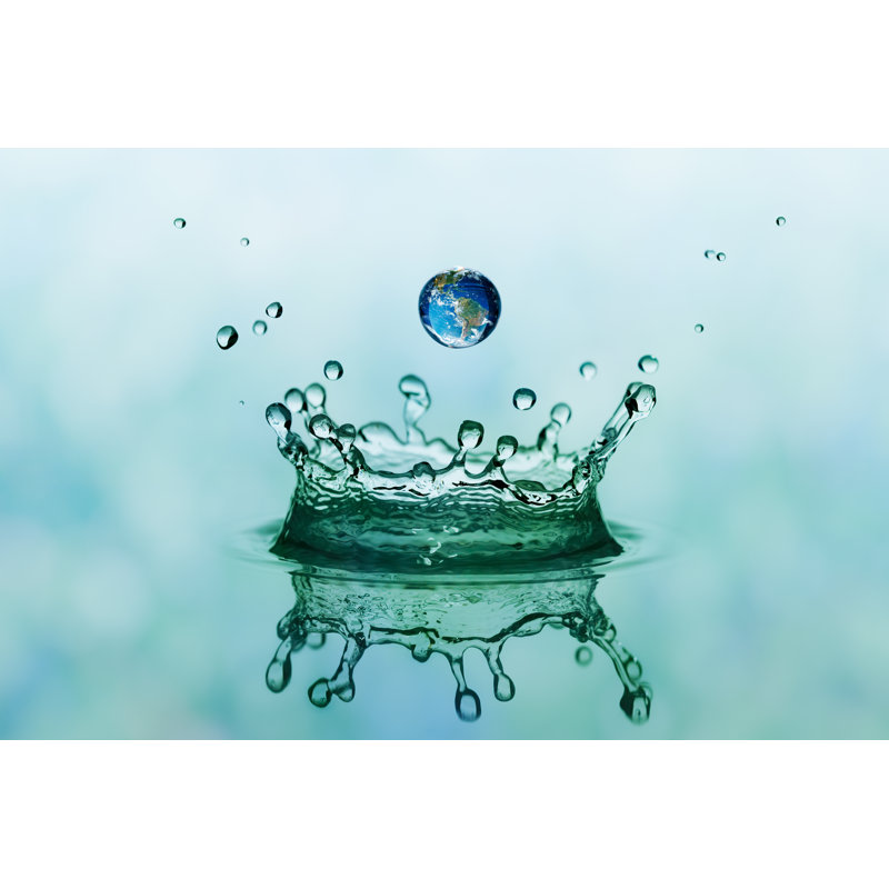 Drop with reflection of the globe 185229740, 51cm H x 76cm W
