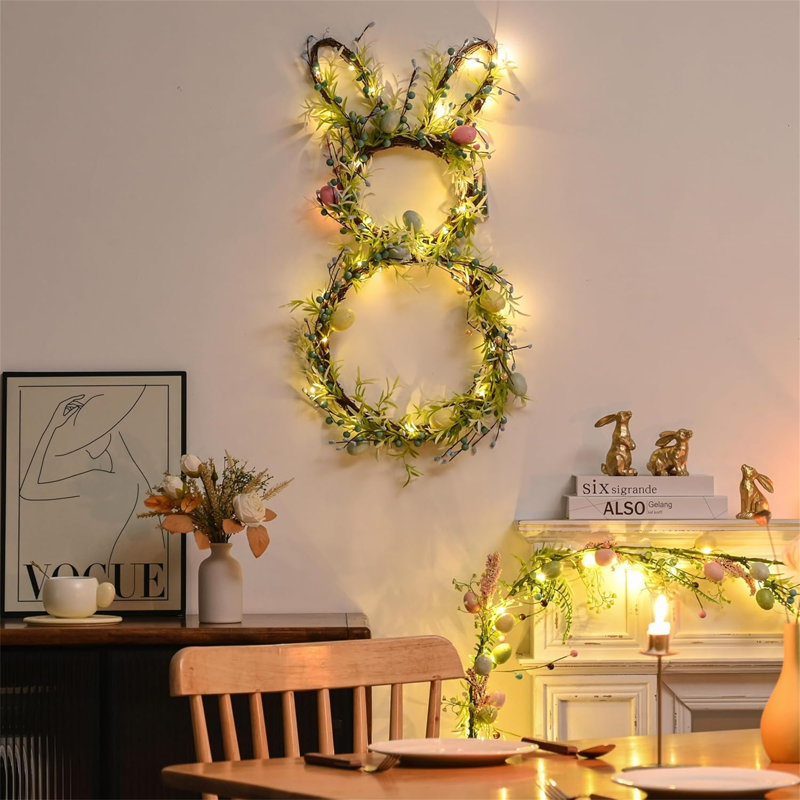 Plastic 33cm Wreath