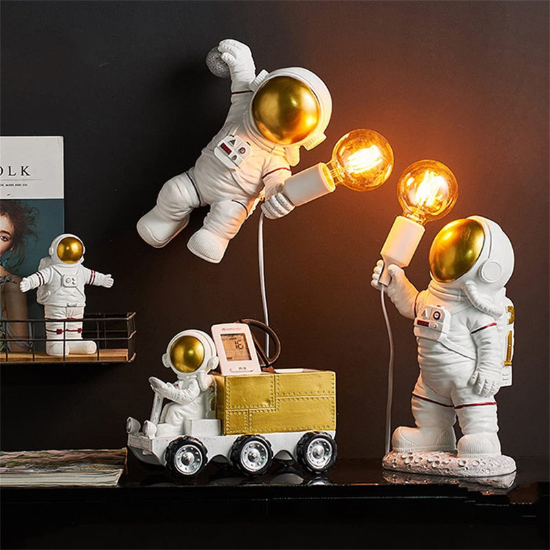 Olof Resin Novelty Lamp