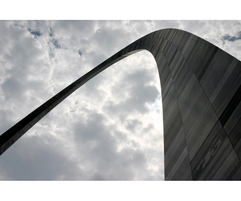 Gateway Arch, St. Louis, 16" H x 24" W