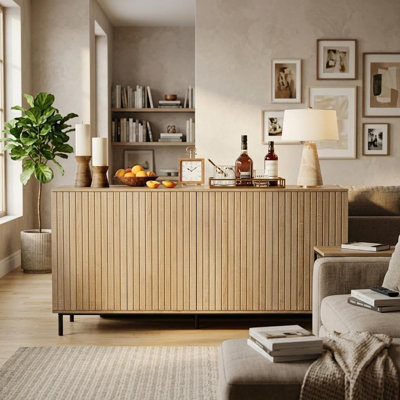 Buffet de 63 po avec 4 portes et tablettes réglables, armoire de rangement d'appoint moderne et table basse avec console et pieds en métal pour le salon de la salle à manger
