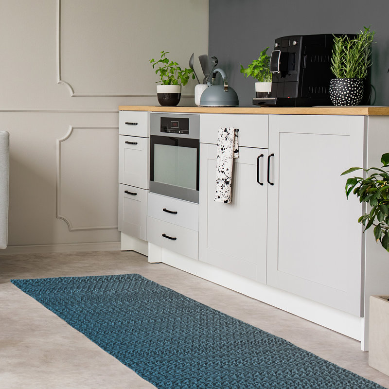 Chenille Indoor Rug, Runner 2'6" x 8'