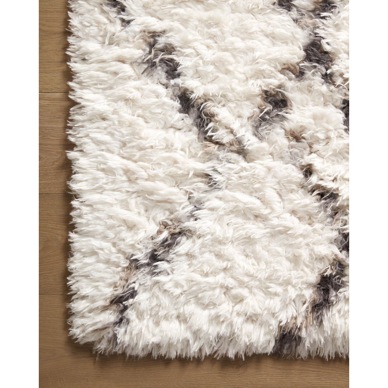 Ivory and Bark Geometric Synthetic Area Rug, 3'-11" x 5'-6"