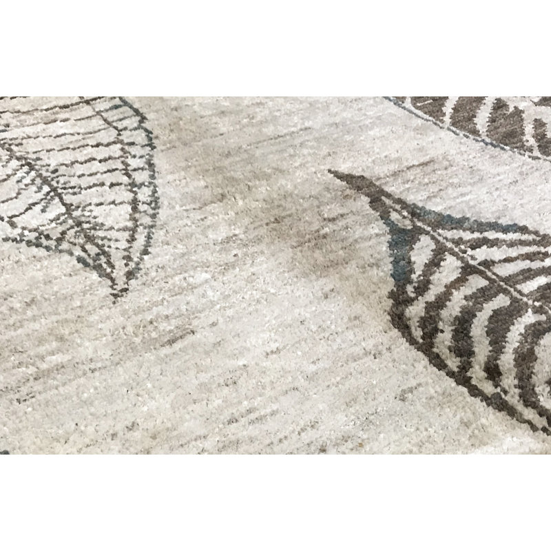 Hand-Knotted High-Quality Beige Area Rug