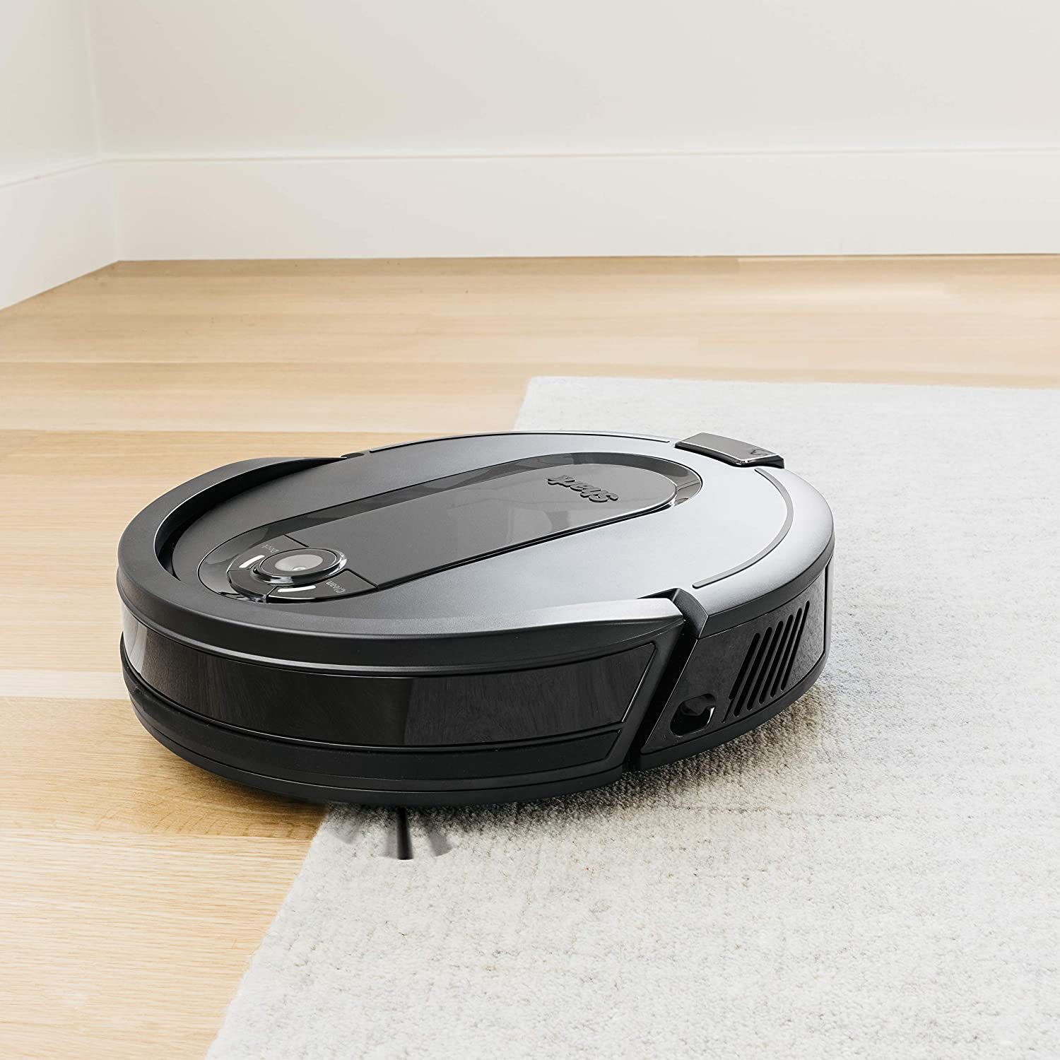 Roborock Auto Charging Pet Robotic Vacuum and Mop Self Emptying in