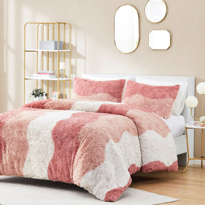 892598249-8CDE Comforter