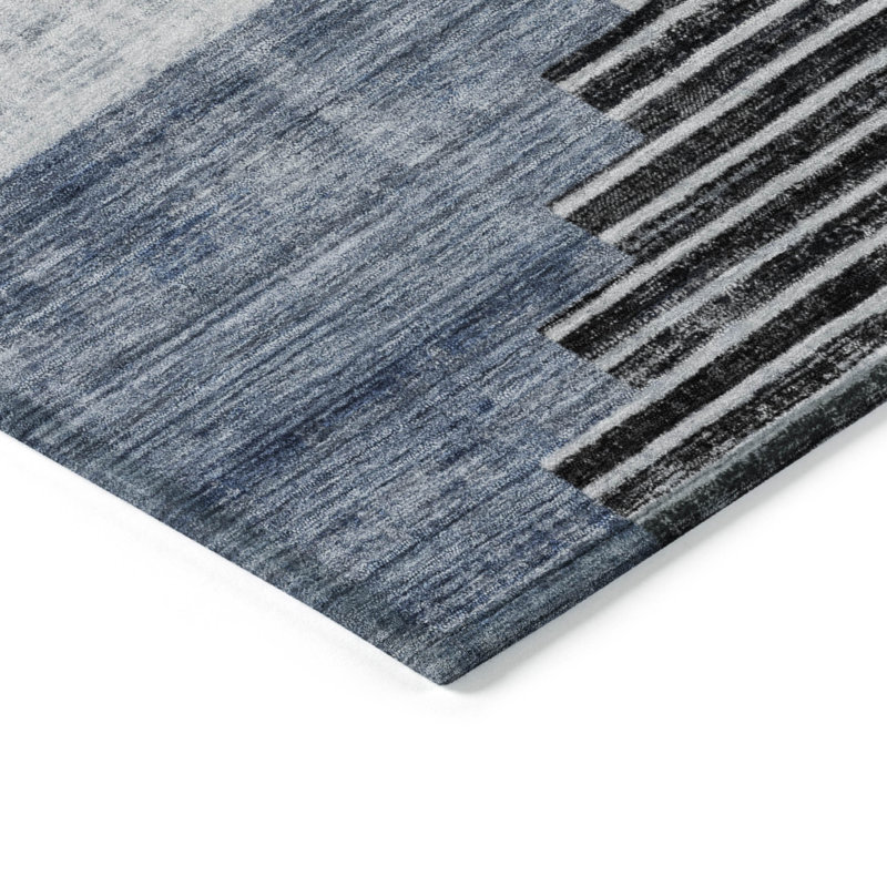Tapis bleu intérieur / extérieur lavable à la machine Xhevrie, Rectangulaire 8 pi x 10 pi