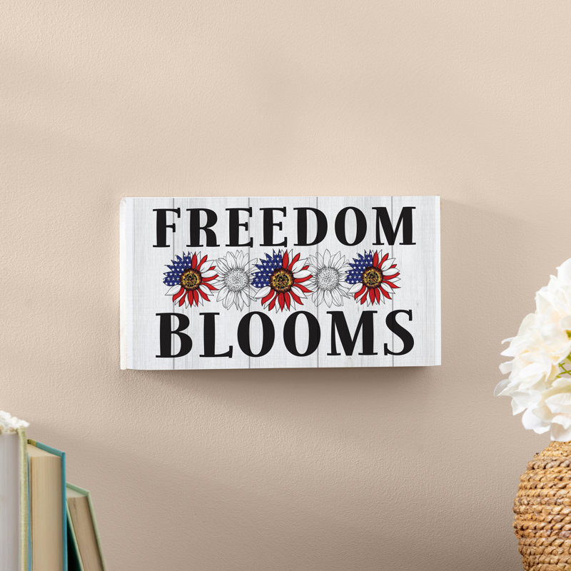 American Classic Garden Decor, Hanging Sign, Freedom Blooms, 11" L x 6" H