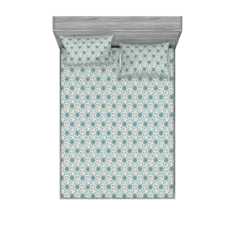 Microfiber Floral Sheet Set, Green/White Minimalist Leaves, King Sheet Set + 2 Pillowcases