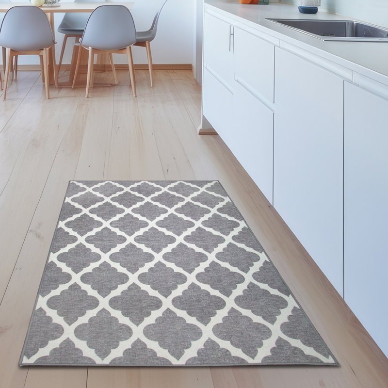 Elegant Gray Trellis 5' x 7' Washable Non-Slip Rug