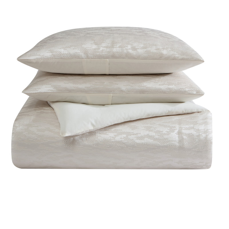 Vera Wang Illusion Ivory Queen Comforter Set, Queen Comforter + 2 Standard Shams