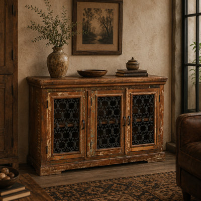 Buffet rustique en bois de manguier à 4 portes avec incrustation décorative en métal Quint 