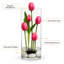 Arrangement de tulipes artificielles dans un vase